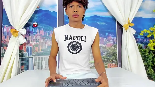 MilthonDelis online show from November 2025 03:28:02 AM