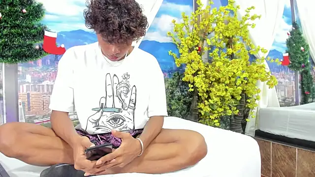 MilthonDelis online show from November 2025 04:55:01 AM