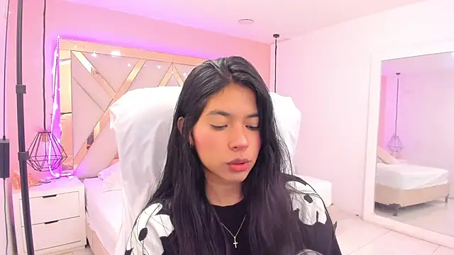 samantaa shy online show from April 2026 12:11:02 AM