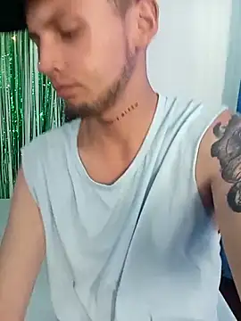 Snapshot of neaa_latin_boy chatting on December 2025 08:47:01 PM neaa latin boy online show from December 2025 08:47:01 PM