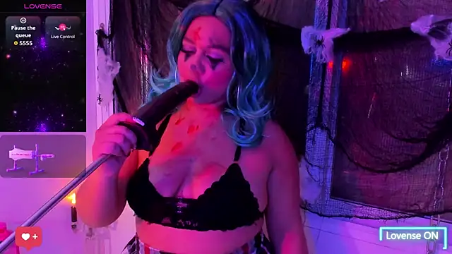 sharlotthe bigass online show from October 2025 03:29:02 AM