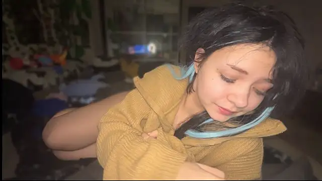 nikoli naw online show from November 2025 08:20:02 PM