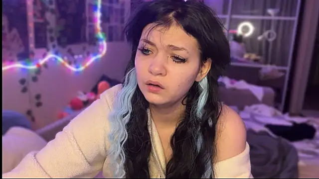 nikoli naw online show from October 2025 02:36:02 PM