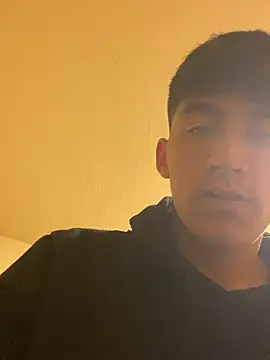 BadboyXXXMZ online show from April 2026 04:48:02 AM