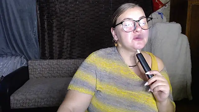 NikaSkylink online show from November 2025 03:54:02 AM