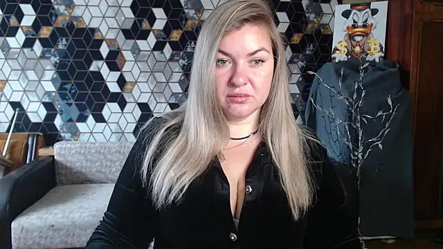 NikaSkylink online show from April 2026 04:52:02 AM