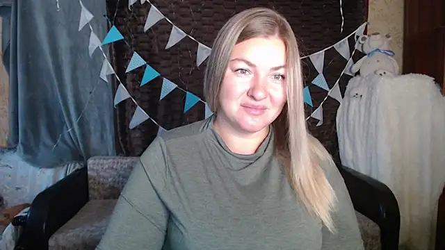 NikaSkylink online show from October 2025 03:51:02 AM