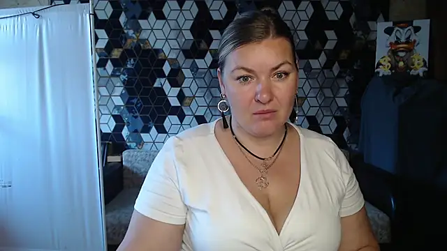 NikaSkylink online show from May 2026 03:03:02 AM