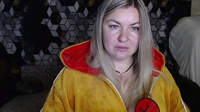 NikaSkylink online show from February 2026 07:10:02 PM