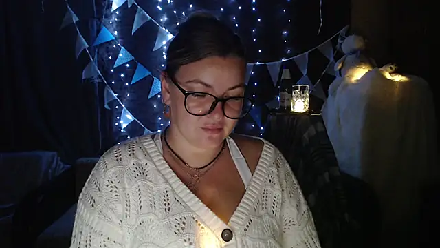 NikaSkylink online show from September 2025 06:56:01 PM