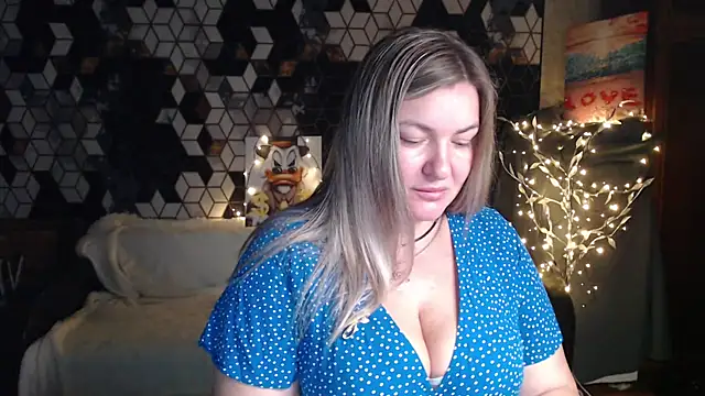 NikaSkylink online show from February 2026 08:11:02 PM