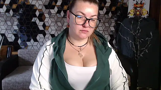 NikaSkylink online show from April 2026 04:50:04 AM