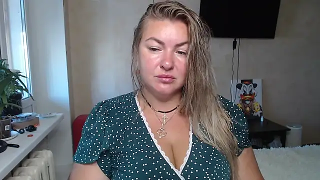 Snapshot of NikaSkylink chatting on July 2026 04:56:01 AM NikaSkylink online show from July 2026 04:56:01 AM
