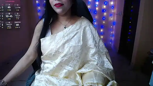 Snapshot of Divvya_ chatting on February 2026 06:41:01 PM Divvya online show from February 2026 06:41:01 PM