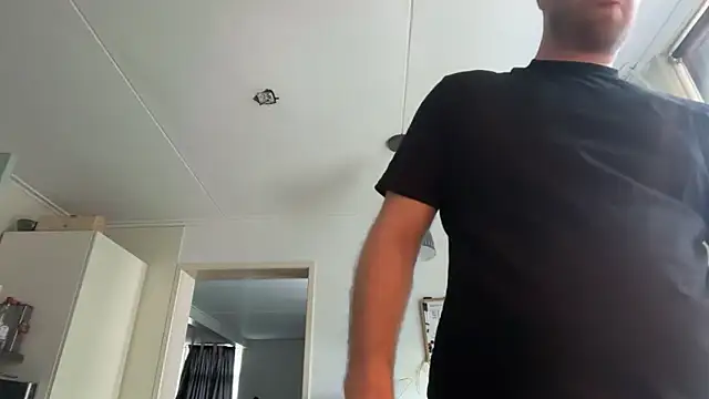 Snapshot of vikingjoo chatting on November 2025 11:03:01 AM vikingjoo online show from November 2025 11:03:01 AM