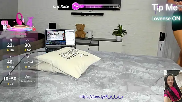 r e l a x  online show from November 2025 10:20:01 AM