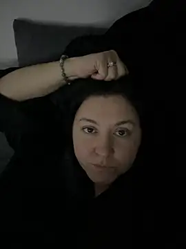 Liza Will online show from February 2026 07:54:02 PM