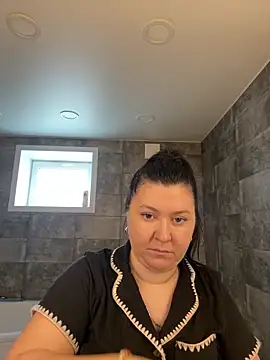 Liza Will online show from April 2026 09:49:02 AM