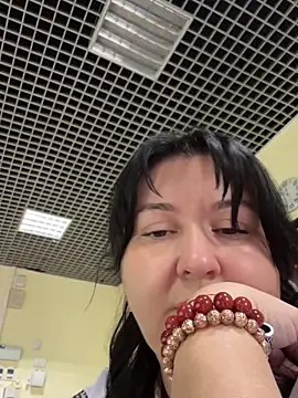 Liza Will online show from December 2025 08:53:01 AM