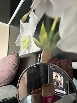 Liza Will online show from February 2026 09:17:01 AM