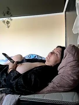 Liza Will online show from October 2025 06:23:02 AM