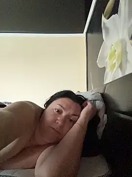 Liza Will online show from October 2025 05:28:02 AM