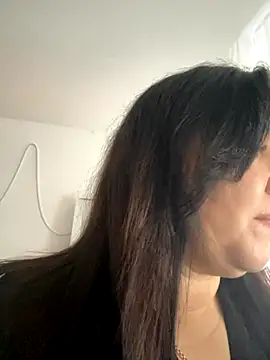 Liza Will online show from November 2025 07:34:02 AM