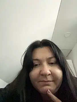 Liza Will online show from November 2025 09:59:02 PM