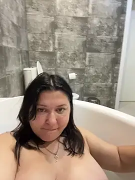 Liza Will online show from November 2025 08:12:01 PM