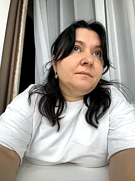 Liza Will online show from December 2025 09:33:02 AM