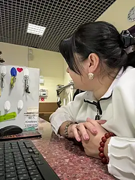 Liza Will online show from January 2026 09:49:02 AM