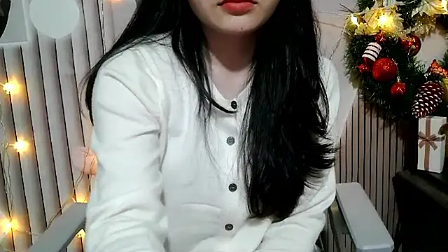 Emachiii online show from December 2025 01:27:01 PM