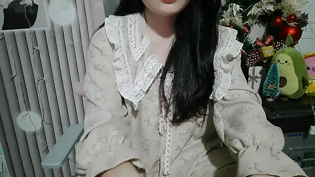 Emachiii online show from December 2025 01:15:01 PM