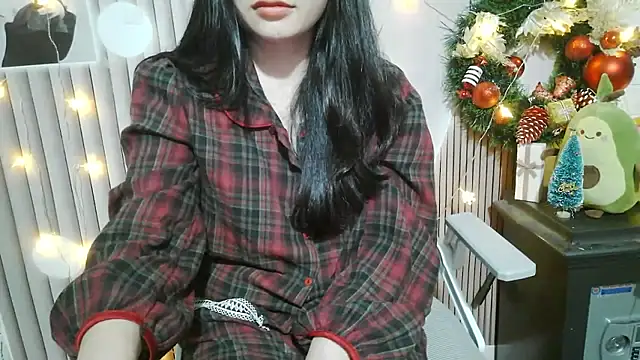 Emachiii online show from December 2025 12:55:01 PM