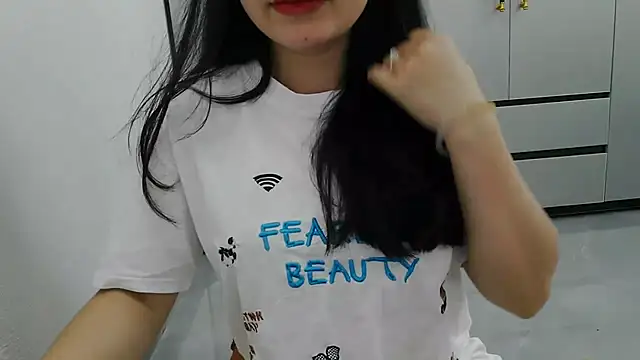 Emachiii online show from March 2026 02:24:01 AM