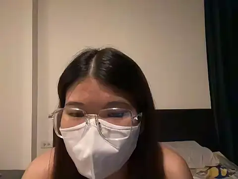 sweetguay9871 online show from March 2026 01:29:02 PM