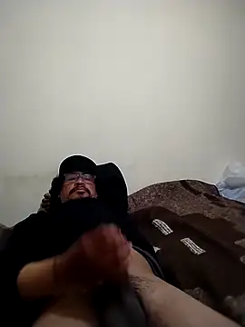 Satantin online show from November 2025 02:44:02 PM