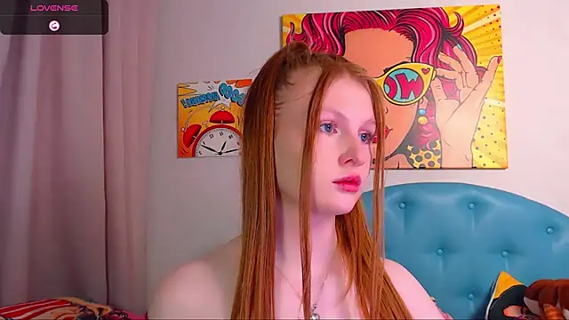 Snapshot of LuxXAngel chatting on October 2025 12:06:01 AM LuxXAngel online show from October 2025 12:06:01 AM