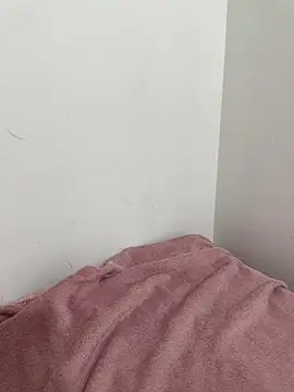 YourSlutBoySl online show from November 2025 07:01:01 AM