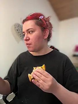 Noa Todokoro online show from November 2025 03:06:02 PM