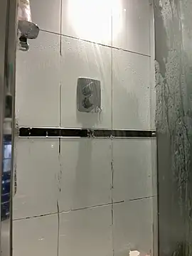 Snapshot of Woodchip chatting on November 2025 07:45:01 AM Woodchip online show from November 2025 07:45:01 AM