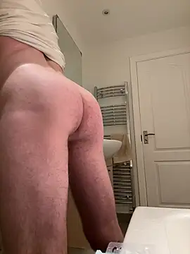 Snapshot of Woodchip chatting on November 2025 07:18:02 PM Woodchip online show from November 2025 07:18:02 PM