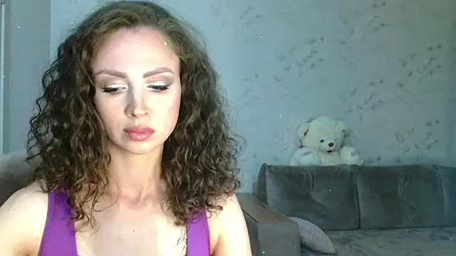 Amber Carrol online show from May 2026 05:33:01 PM