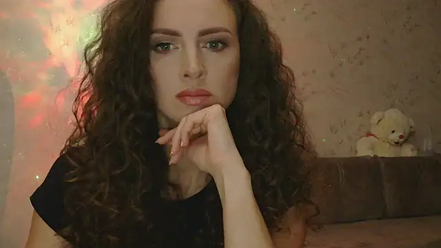 Amber Carrol online show from October 2025 05:34:02 PM