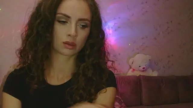 Amber Carrol online show from November 2025 05:17:02 PM