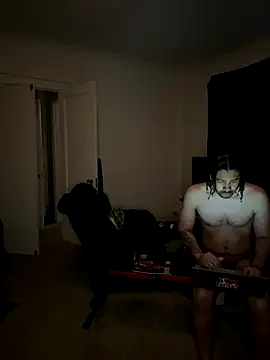 Snapshot of KingKevo27 chatting on October 2025 02:40:01 PM KingKevo27 online show from October 2025 02:40:01 PM