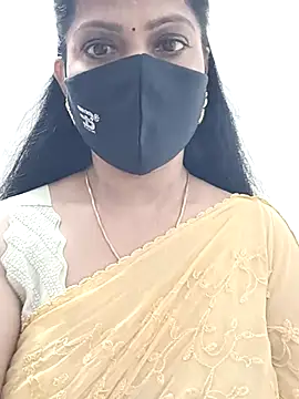 Snapshot of shivani27 chatting on November 2025 07:07:01 PM shivani27 online show from November 2025 07:07:01 PM