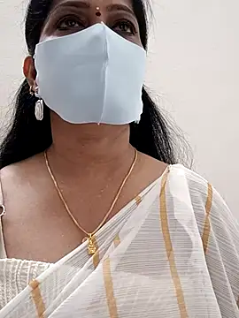 Snapshot of shivani27 chatting on September 2025 03:34:02 PM shivani27 online show from September 2025 03:34:02 PM