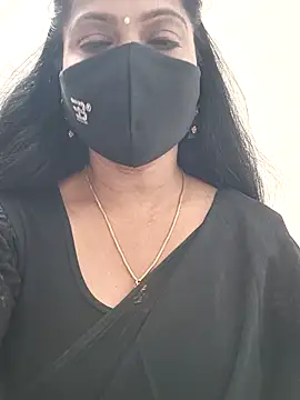 shivani27 online show from November 2025 05:13:01 PM