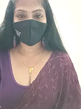 Snapshot of shivani27 chatting on June 2026 08:14:01 AM shivani27 online show from June 2026 08:14:01 AM